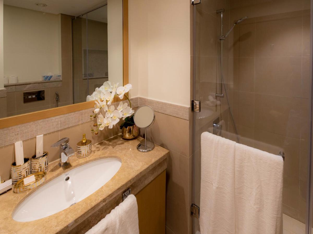 First Class 2br With Full Skyline & Sea View Апартаменти